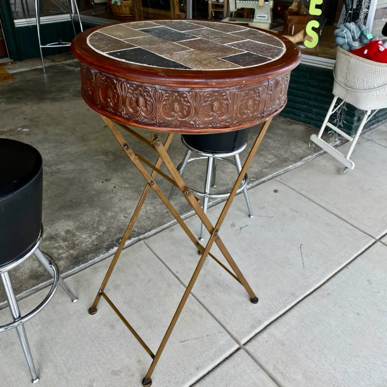 Bistro Table.html