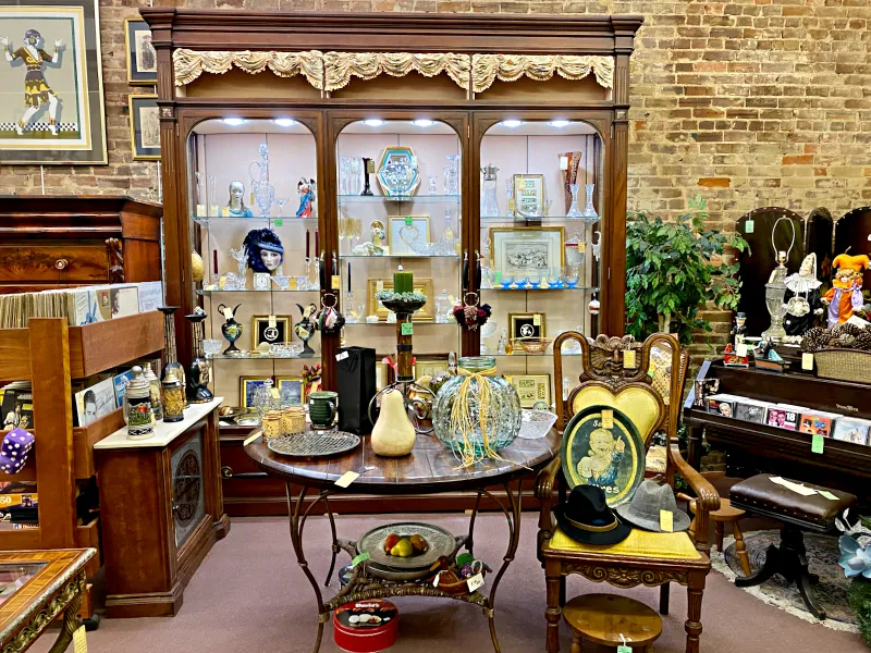 Store interior view 2